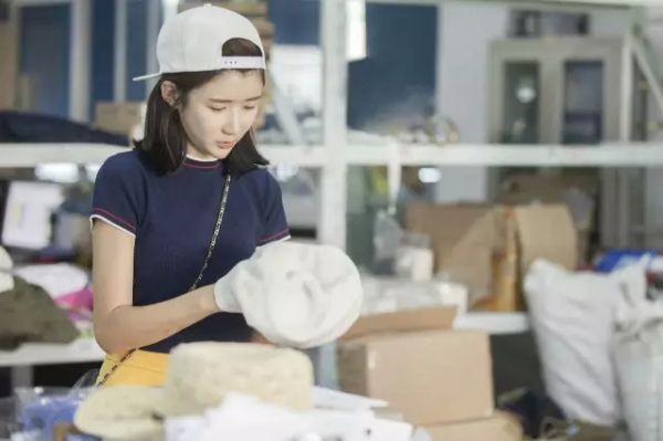 網紅美女開店超簡單？干貨、教程、實操都不用的淘寶創(chuàng)業(yè)故事