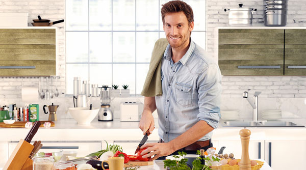 下面是提供服務的男仆