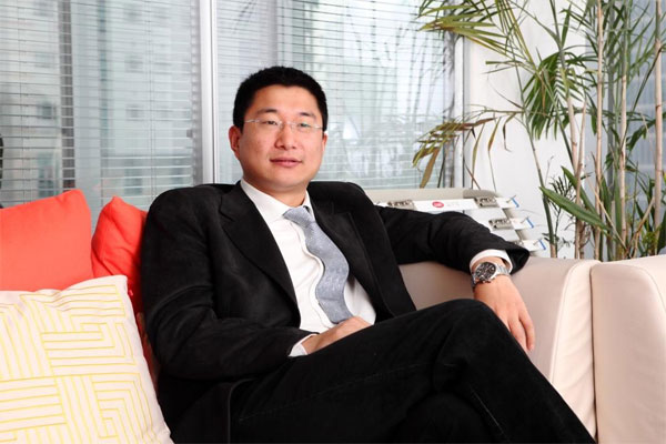 鼎鋒資產李霖君：投資失敗、女友離開、身無分文，如今管理數十億資金