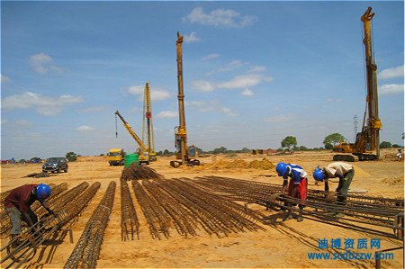 地基基礎(chǔ)資質(zhì)代辦費(fèi)用的影響因素