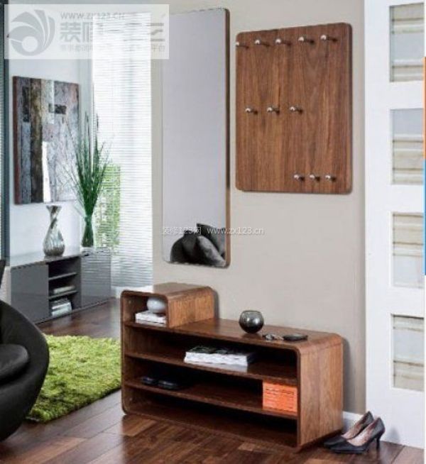 尷尬角落大變身 玄關(guān)設(shè)計收納方案