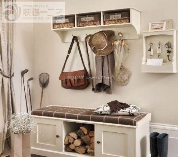 尷尬角落大變身 玄關(guān)設(shè)計收納方案