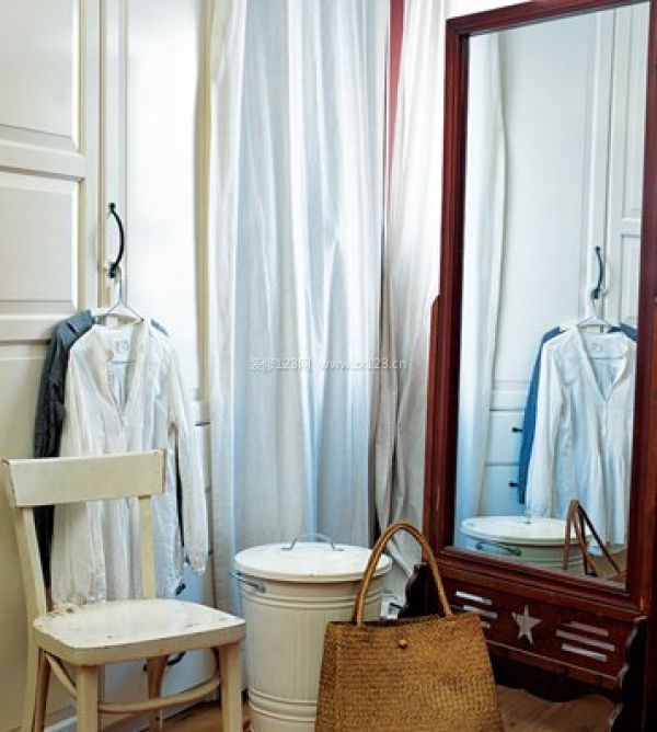 時光雕刻的書室主義的態度