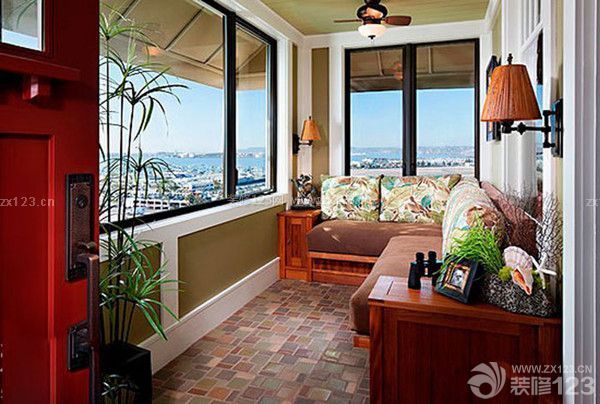 封閉式陽臺裝修注意事項詳解