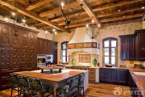 美式軟裝搭配技巧之仿古藝術品