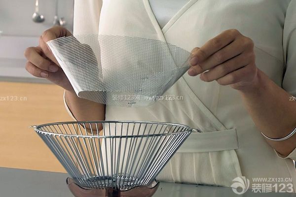 抽油煙機清洗與保養之油網清洗